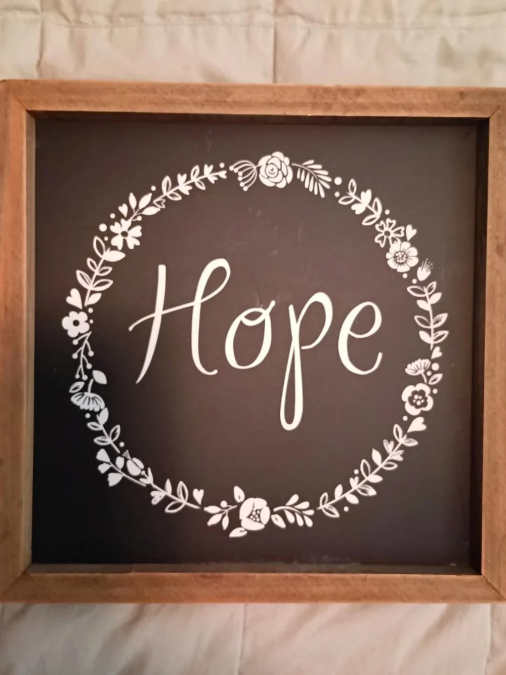 Hope and Faith Floral Wreath Wood Wall Decor Farmhouse Home Decor Lot of 2